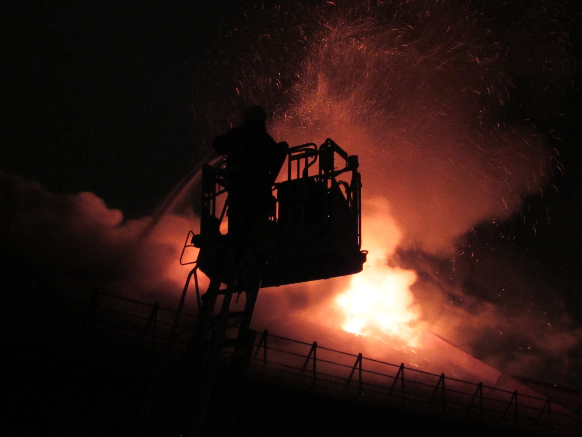 delhi fire