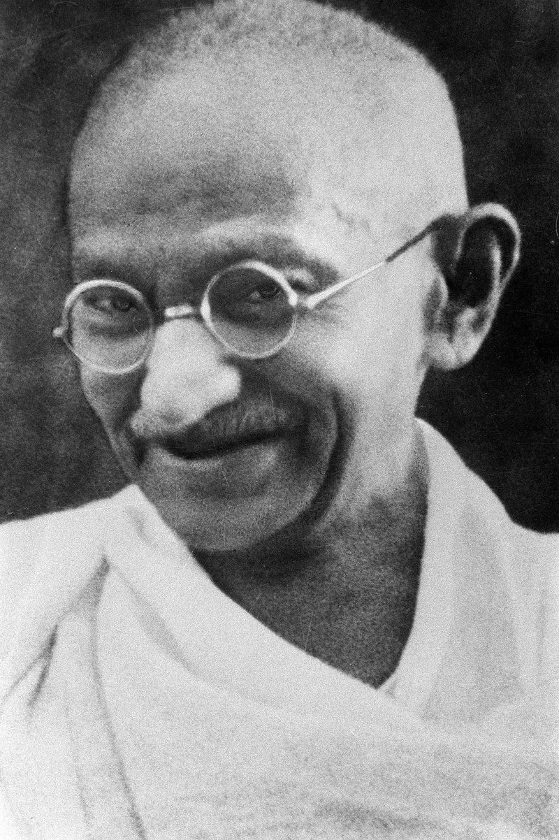 गांधी बस तेरा ही सहारा
