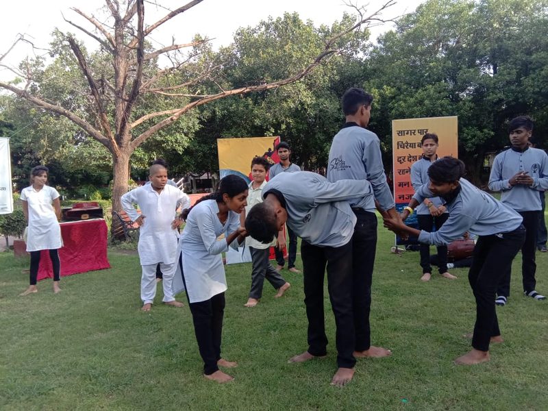 पानी दो पानी दो हमें प्यास लगी है पानी दो